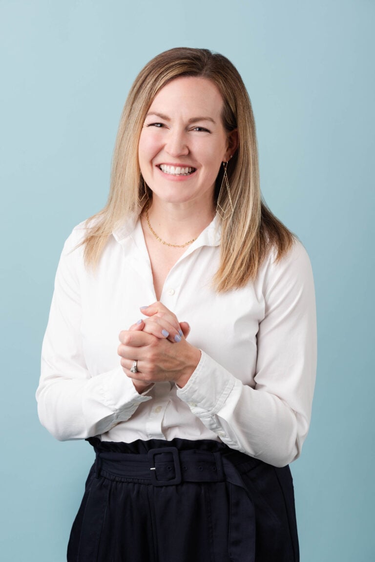 Dr Stacey Elliott studio 0011 768x1151